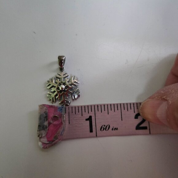 Vintage Sterling Silver 925 Snowflake Pendant 1 - Picture 5 of 5